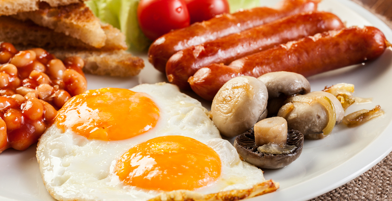 В Донкастере готовят самый большой английский завтрак. В нем 17 тысяч калорий!