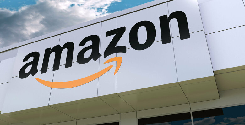 Amazon обещает выплатить новым сотрудникам бонус размером в тысячу фунтов