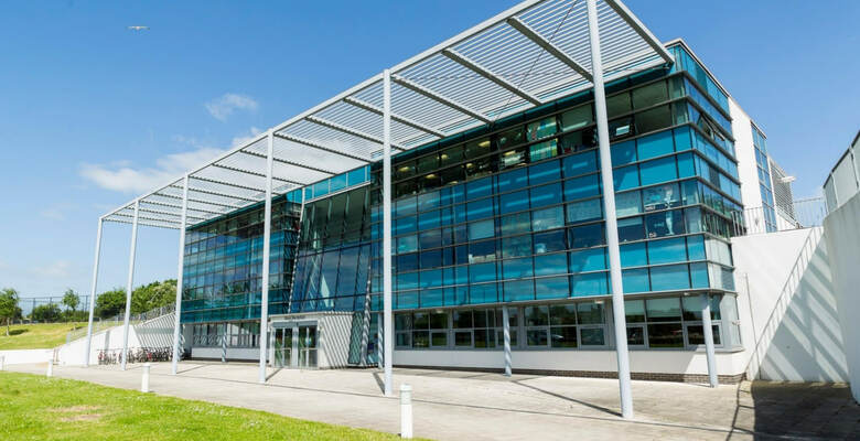 Фото: twitter.com/HylandsSchool