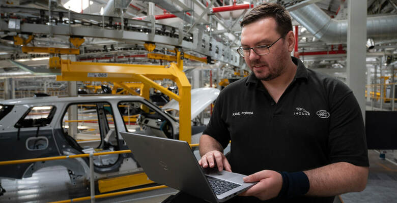 Фото: twitter.com/JLR_News