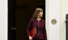 Британцы не доверяют Рейчел Ривз так же сильно, как Дональду Трампу