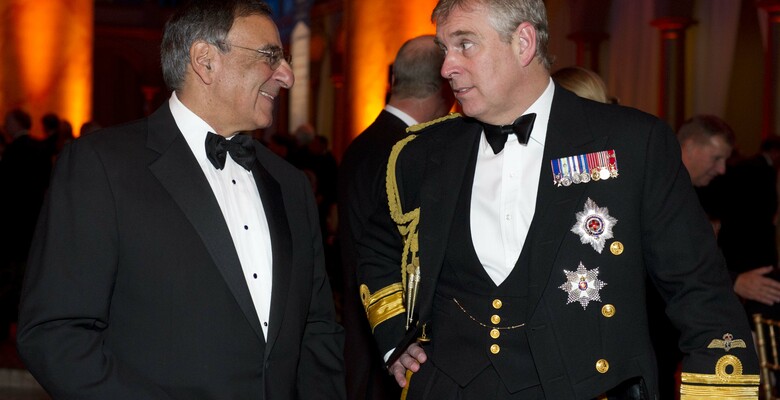 23-й министр обороны США Леон Панетта и принц Эндрю. Фото: commons.wikimedia.org