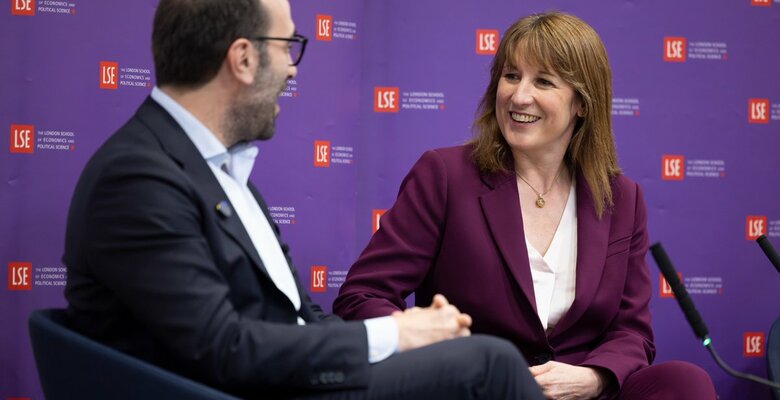 Министр финансов Рейчел Ривз во время выступления в Лондонской школе экономики. Фото: x.com/RachelReevesMP