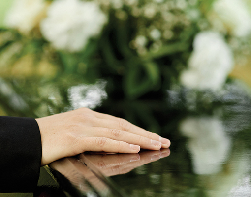 Лишь бы не пригодилось: что нужно знать о похоронах в Британии