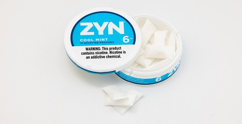 Никотиновые паучи ZYN. Фото: wikimedia.org