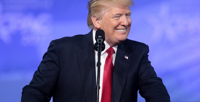 Президент США Дональд Трамп на Конференции консервативных политических действий (CPAC) в Нэшнл-Харбор, 2017 год. Фото: Gage Skidmore, flickr.com.