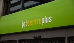 Кнут и пряник: молодым британцам грозят лишением пособий, если они откажутся от предложений по трудоустройству