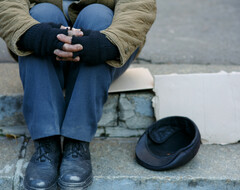 Правительство представило стратегию по борьбе с бездомностью. Что она изменит?