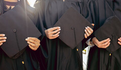 Британские вузы поддерживают взрослых выпускников в смене карьеры