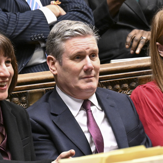 Крутится, вертится, хочет упасть: Кир Стармер сбивает всех с толку