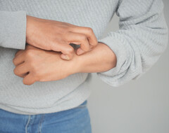 В Британии снова вспышка чесотки. Возбудитель проявляет устойчивость к лекарствам