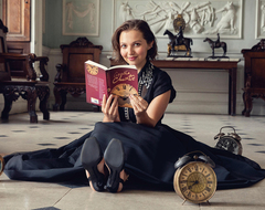 «Тайна семи циферблатов»: почему экранизации детективов Агаты Кристи до сих пор интересно смотреть