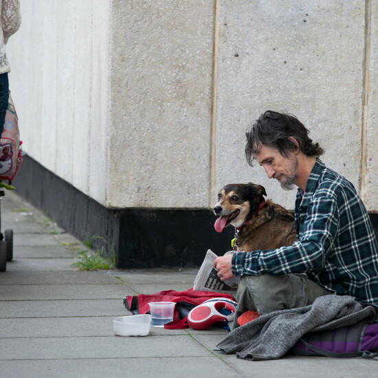 Почти 7 миллионов британцев живут в крайней нищете