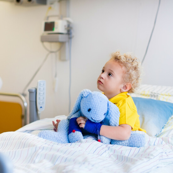 NHS будет покрывать транспортные расходы семей с онкобольными детьми