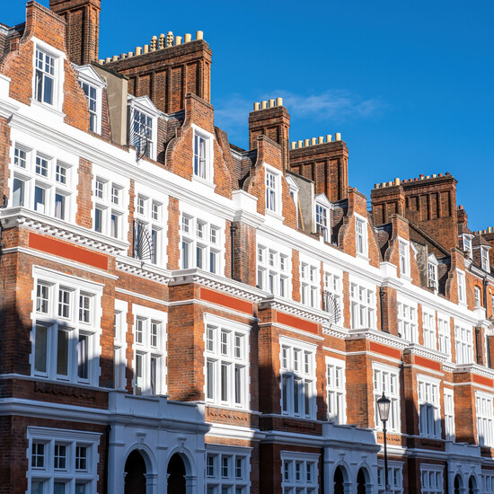 Какое место в мире занимает Британия по общей стоимости жилого фонда?