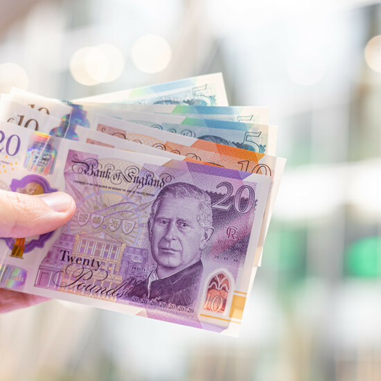 Бедность при наличии работы: почему британские семьи перестали богатеть?