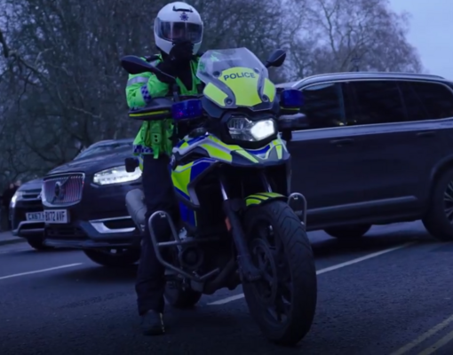Все средства хороши: лондонская полиция использует дроны и электромотоциклы для поимки грабителей