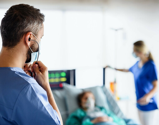 Вспышка менингита в Кентербери: большинство людей не вакцинированы от штамма B