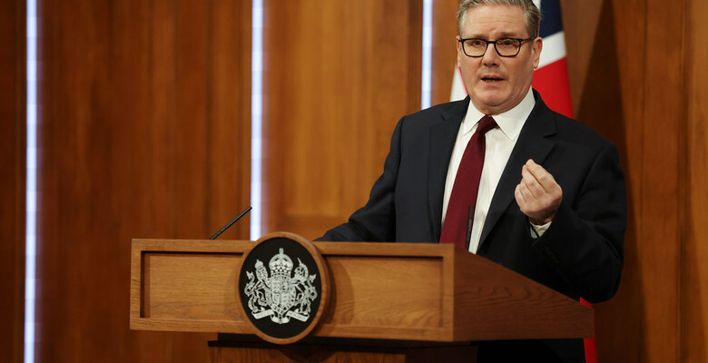 Кир Стармер на пресс-конференции 16 марта. Фото: flickr.com/number10gov