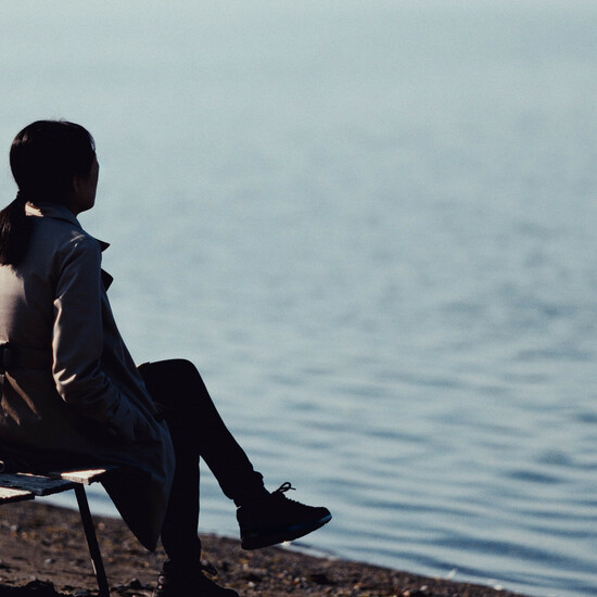 Что является причиной эпидемии одиночества среди молодых людей?