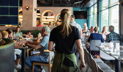 И швец, и жнец: как подработать в Британии?