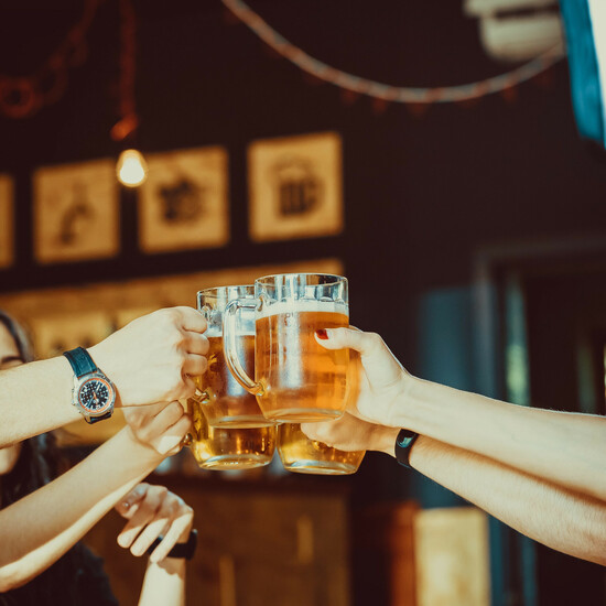 В каких пабах Лондона самое дешевое пиво, а где — самое дорогое?