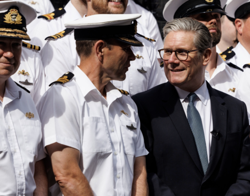 Кир Стармер разрешил задерживать подсанкционные суда в водах Великобритании