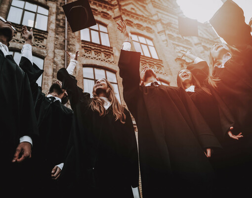 Великобритания за год стала привлекательнее для выпускников престижных вузов