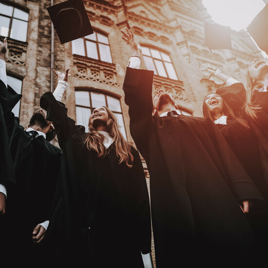 Великобритания за год стала привлекательнее для выпускников престижных вузов