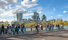 Четверть миллиона человек в Британии могут потерять работу из-за войны на Ближнем Востоке