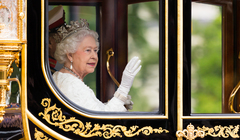 Благотворительный фонд, мемориал, биография и документальный фильм: как Британия отмечает столетие со дня рождения Елизаветы II