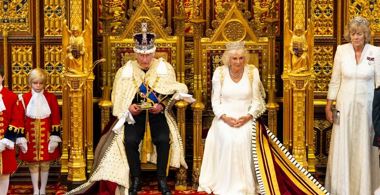 Король Карл III и королева Камилла на открытии новой сессии парламента. Фото: x.com/UKParliament