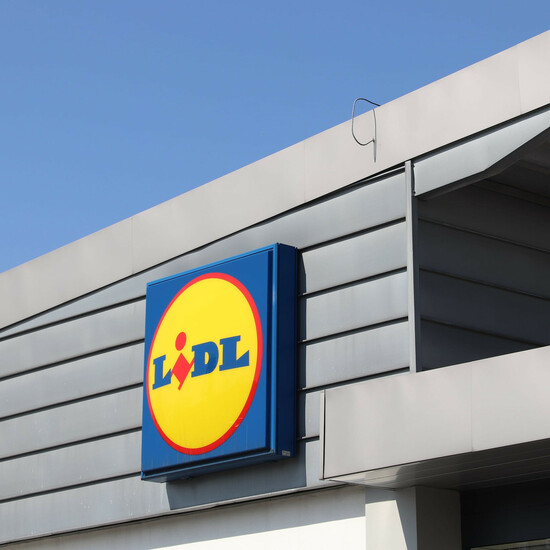 Придется подвинуться: Lidl вытеснил Morrisons из пятерки крупнейших супермаркетов Великобритании