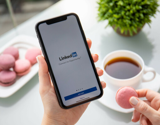 От деловых контактов к личным: LinkedIn используют для романтических знакомств