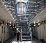 Убийцы полицейского Харпера останутся в тюрьме: власти расширили запрет на досрочное освобождение заключенных