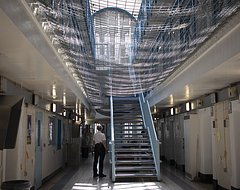 Убийцы полицейского Харпера останутся в тюрьме: власти расширили запрет на досрочное освобождение заключенных