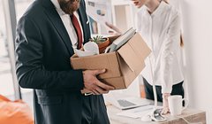 Британские компании сокращают штат и закрывают вакансии: что делать?