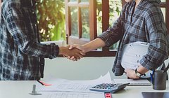 Работодателей обязали проверять право на работу у внештатных и временных сотрудников