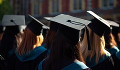 Великобритания ужесточает финансовые требования к иностранным студентам