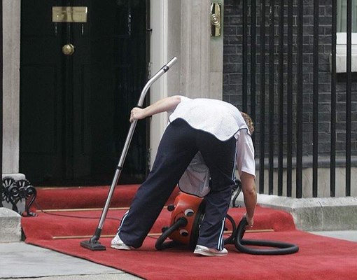 Битва за Даунинг-стрит началась