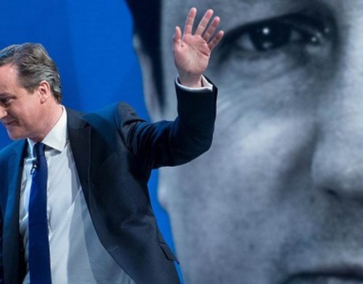 Дэвид Кэмерон оставил на постах четырех министров