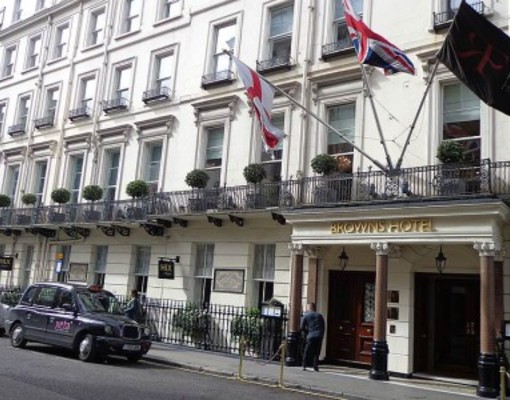 Благородное обаяние живой истории