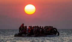 «Услышав все эти истории, я бы тоже бросился вплавь через Средиземное море»