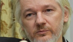 Эквадор просит Великобританию выпустить Джулиана Ассанжа на медобследование