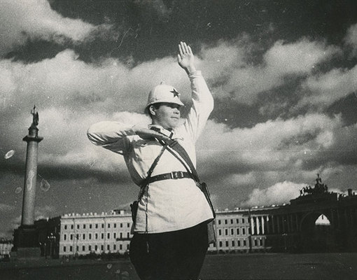 Первый фотографический аукцион «Мир глазами пилигримов. Редкая фотография XIX и XX веков» состоится 21 мая в Лондоне