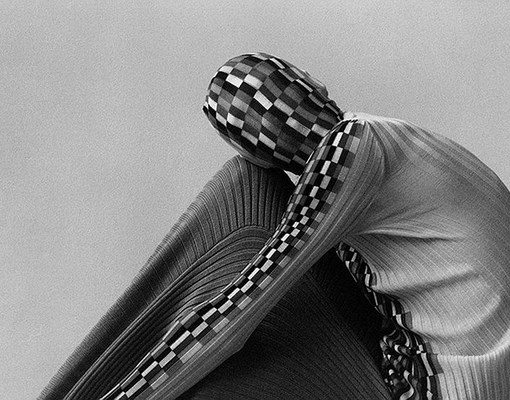 Джонатан Андерсон организует собственную выставку в Великобритании