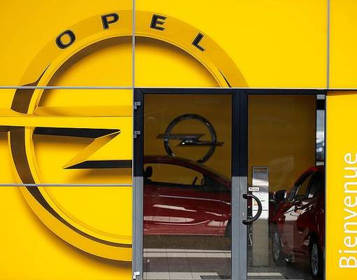 Британское правительство предложило PSA поддержку при покупке Opel