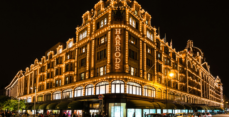 Универмаг Harrods закрылся из-за коронавируса. Его босс пародировал больных в TikTok