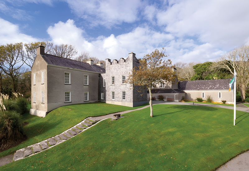 Фото: facebook.com/derrynanehouse